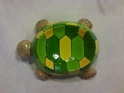 Turtle Soap Dish  Made by Cat Turtle Things, Turtle Patterns, Turtle Stuff, Turtle Rock, Turtle Jewelry, Clay Soap, Clay Diy Projects, Turtle Love, Turtle Pattern