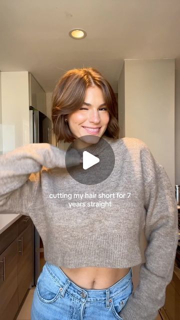 Kyla Lee Lamb on Instagram: "the bob is back!!!" Victoria Beckham Bob, Short Angled Bob Haircut, Short Bob, Cut My Hair, Short Bob Hairstyles, Victoria Beckham, Bob Hairstyles, Hair Inspo, Hair Inspiration