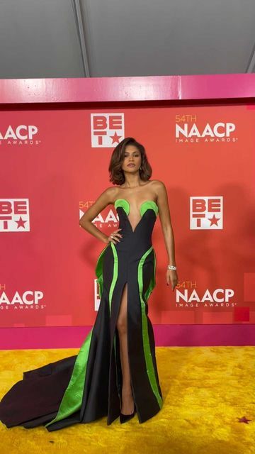 Zendaya Model, Mode Zendaya, Zsa Zsa Gabor, Zendaya Outfits, Living Life To The Fullest, Zendaya Style, Zsa Zsa, Award Show, Red Carpet Outfits