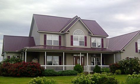 Paint House Beige walls and Burgundy Roof. Description from pinterest.com. I searched for this on bing.com/images Maroon Metal Roof House Colors, Maroon Roof House Colors, Burgundy Metal Roof, Maroon House Exterior, Red Roof House, Metal Roof Houses, Paint House, Metal Roof Colors, Brick Homes