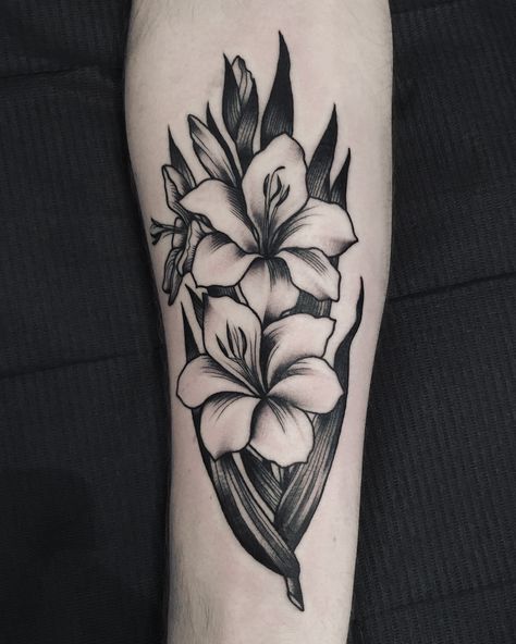 Tattoo by @juddbowman Tiger Lily Tattoos, Lillies Tattoo, Traditional Style Tattoo, Lily Tattoo, American Traditional Tattoo, American Traditional, Tiger Lily, Old School Tattoo, Black American