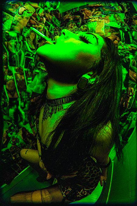 Maggie Lindemann, Long Hair, Vogue, Wall, Green, Red, Hair