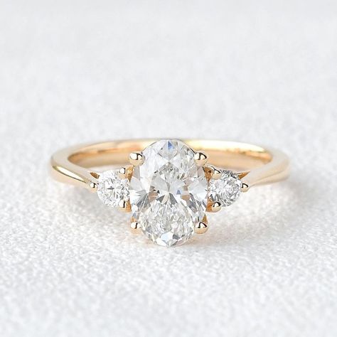 Yellow Gold Moissanite Ring, Oval Moissanite Engagement Ring, Oval Moissanite Ring, Minimalist Engagement Ring, Moissanite Engagement Ring Oval, Solid Gold Band, Oval Engagement, Oval Moissanite, Dream Engagement Rings