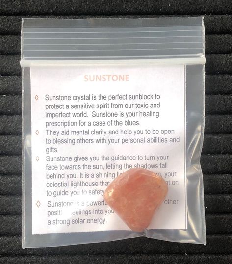 Crystal Combinations, Sunstone Crystal, Green Aventurine Crystal, Raw Crystal Jewelry, Spiritual Crystals, Witchy Stuff, Witchy Things, Crystal Healing Stones, Crystal Jewellery