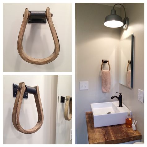 Saddle Stirrup Towel Holder Horse Tack Home Decor, Saddle Sturrips Decor, Stirrup Towel Holder, Wood Stirrup Decor, Horse Shoe Toilet Roll Holder, Horseshoe Towel Holder, Stirrup Decor, Towel Hanger Diy, Horse Bathroom