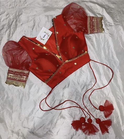 Gold Lehenga Blouse, Plain Red Blouse Design, Red Blouse Designs Latest, Red Velvet Blouse Designs, Red Blouse Designs, Lehenga Outfit, Red Blouse Design, Velvet Blouse Design, Blouse Designes