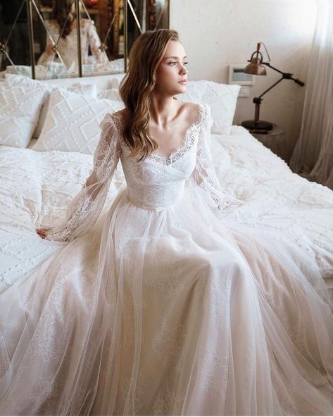 Bridal gowns Traditional Lace Wedding Dress, Off White Wedding Dress, Bridal Era, Plaid Wedding, Off White Wedding Dresses, Ethereal Wedding Dress, Fairy Wedding Dress, Ethereal Wedding, Princess Gown