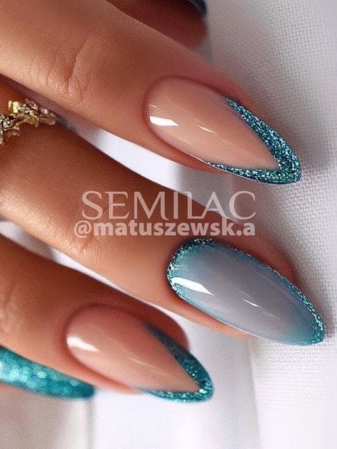 turquoise nails: glittery French tips Super Glittery Nails, Turquoise Blue Nail Designs, Glittery Nails Ideas, Turquoise Nail Ideas, Turquoise Blue Nails, Turquoise French Tip Nails, Volleyball Nails, Turquoise Nail Polish, Turquoise Nail Designs