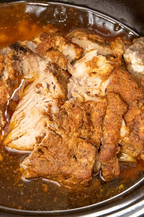 Perfect Crock Pot Pulled Pork Italian Pulled Pork Crock Pot, Pork Butts In The Crock Pot, Crockpot Recipes Pork, Pulled Pork Crock Pot Recipes, Crockpot Pork Shoulder, Pulled Pork Crock, American Meals, Pulled Pork Quesadilla, Pork Shoulder Recipe