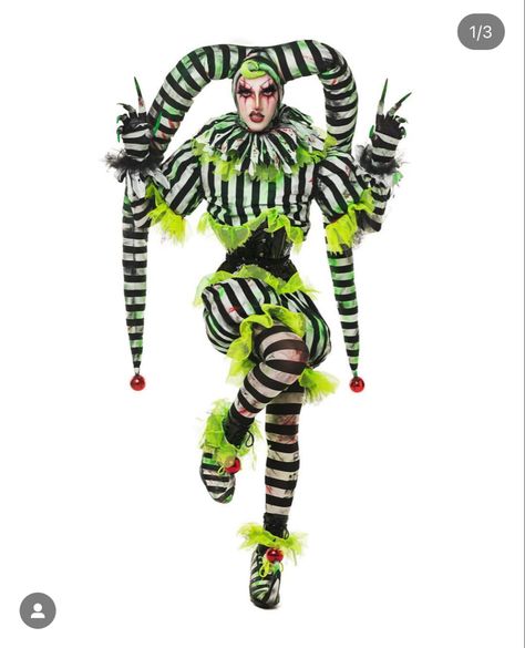 Green Clown Costume, Clown Drag Outfit, Mime Character Design, Jester Outfit Ideas, Puppet Fashion, Jester Fashion, Clown Drag, Drag Clown, Clown Fashion