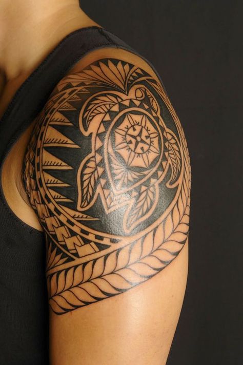 Shoulder Tattoos For Men - Designs on Shoulder for Guys Polynesian Tattoo Designs Shoulder, Filipino Polynesian Tattoo, Manaquin Art, Tattoo Tortuga, Eli Tattoo, Marquesan Tattoo, Hippie Tattoos, Hawaiian Turtle Tattoos, Maori Tattoo Frau