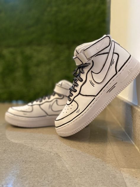 Nike Shoe Laces, Painted Nike Air Force, Custom Sneakers Diy, Air Force 1 Sneakers, Painted Nikes, Nike Shoes Air Force, Nike Air Force 1s, White Nike Shoes, Mid Top Sneakers