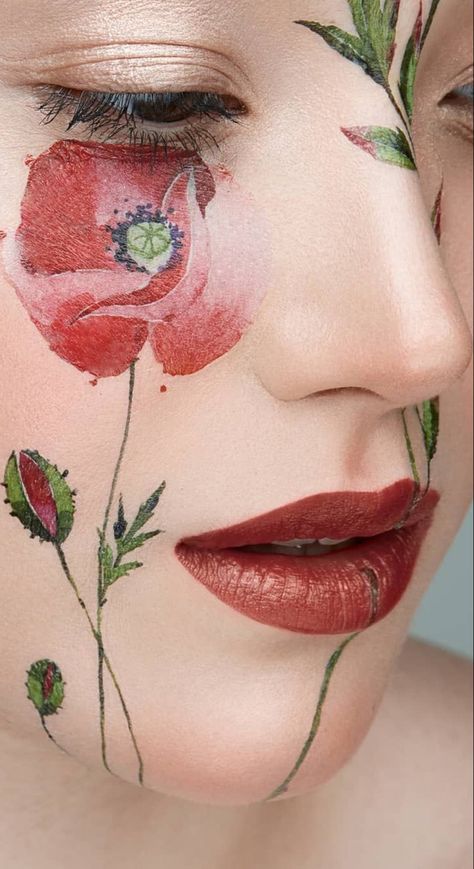 Poppy Template, Mardi Gras Makeup, Field Of Poppies, Different Makeup Looks, Art Eyes, Flower Makeup, Poppy Fields, Flower Face, Face Paint Ideas