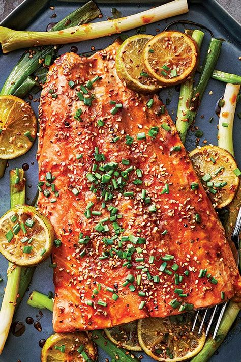 This slow cooker salmon recipe incorporates miso and black pepper to create the ultimate seafood recipe meets slow cooker recipe.#slowcookerrecipes #slowcooker #seafoodrecipes #salmonrecipes #misosalmon #misosalmonrecipes Carb Swaps, Slow Cooker Salmon, Pistachio Crusted Salmon, Dinner Seafood, Salmon Potato, Easy Salmon Recipes, Clean Cooking, Roasted Salmon, Easy Slow Cooker