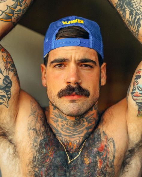 Tatted Guys, Moustache Style, Moustaches Men, Mustache Styles, Mustache Men, Scruffy Men, Country Men, Beard No Mustache, Beard Styles