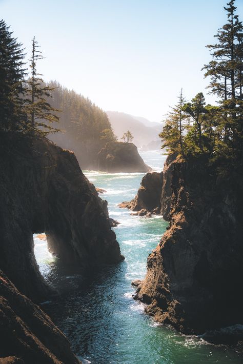 Interesting Photo of the Day: Oregon Coast Abraham Lake, Lake Powell, National Photography, Geocaching, Oregon Coast, Landscape Photographers, Nature Photos, Beautiful World, Beautiful Landscapes