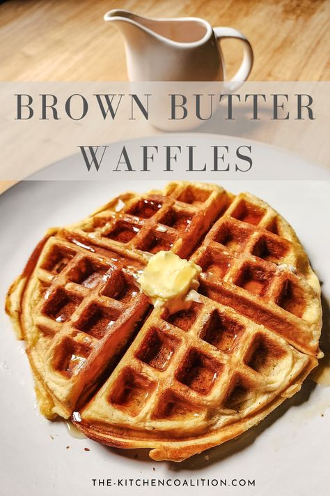 Waffles breakfast Brown Sugar Waffles, Butter Pancake Recipe, Butter Pancakes, Buttermilk Waffles, Brown Sugar Recipes, Waffle Ingredients, Special Breakfast, How To Make Waffles, Crispy Waffle