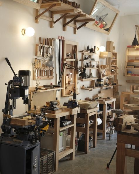 Sharpening station @ateliermateus #marcenaria #sharpening #woodworking #joinery #workshop #toolstorage #atelier #lisboa Wood Working Station, Wood Working Studio, Carpentry Aesthetic, Jewelry Workshop Studio, Artist Studio Design, Woodworking Aesthetic, Woodworking Room, Lapidary Workshop, Workshop Aesthetic