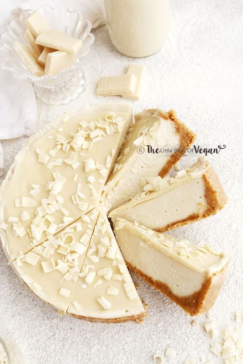 No-Bake White Chocolate Cheesecake | The Little Blog Of Vegan Baked White Chocolate Cheesecake, White Chocolate Desserts, Blueberry Cheesecake Bars, Yummy Cheesecake, Vegan White Chocolate, Coffee Cheesecake, Dairy Free Cream, White Chocolate Cheesecake, Gluten Free Cheesecake