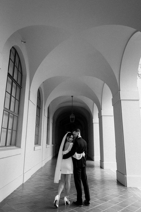 City Hall Couple Photoshoot, Pasadena Courthouse Wedding, Pasadena Engagement Photos, Wedding Courthouse Photos, Pasadena City Hall Wedding, Elopement Courthouse Photo Ideas, Courthouse Wedding Photo Ideas, Pasadena Elopement, City Hall Elopement Photos