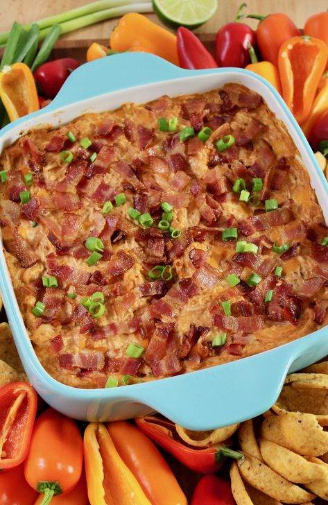 Big Game BBQ Chicken Dip Bbq Chicken Dip Cream Cheese, Can Chicken Appetizers, Buffalo Chicken Dip No Cream Cheese, Dips With Chicken, Turkey Dip Recipes, Shredded Chicken Appetizers, Chicken Dips Recipes Easy, Big Game Appetizers, Bbq Chicken Dip