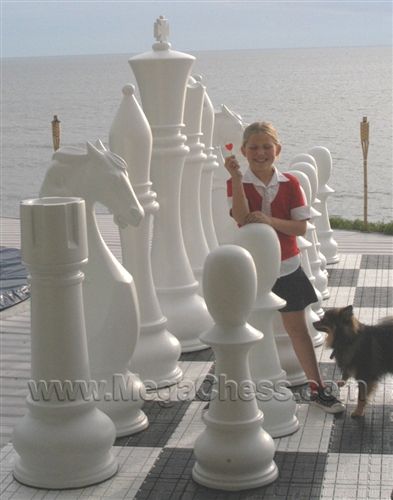 wow Life Size Board Games Diy, Life Size Board Games, Large Outdoor Games, Giant Chess Pieces, Outdoor Chess, Diy Chess Set, Resin Chess Set, Giant Chess, Board Games Diy