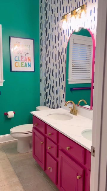 Small Bathroom Decor Colorful, Colorful Bathroom White Tile, Black And White Bathroom Pop Of Color, Pop Of Color Bathroom Vanity, Bright Colored Bathroom Ideas, Bright Half Bath, Fun Retro Bathroom Ideas, Bright Colorful Bathroom Ideas, Colorful Beach Bathroom