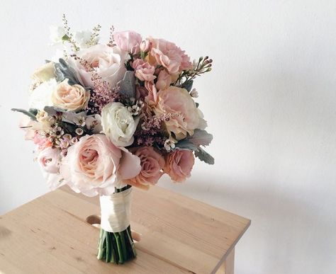 Modern Bridal Bouquets, Garden Wedding Bouquet, Blush Bridal Bouquet, Rustic Garden Wedding, Wedding Flowers Roses, Hand Bouquet, Blush Bridal, Bouquet Of Flowers, Bride Bouquets