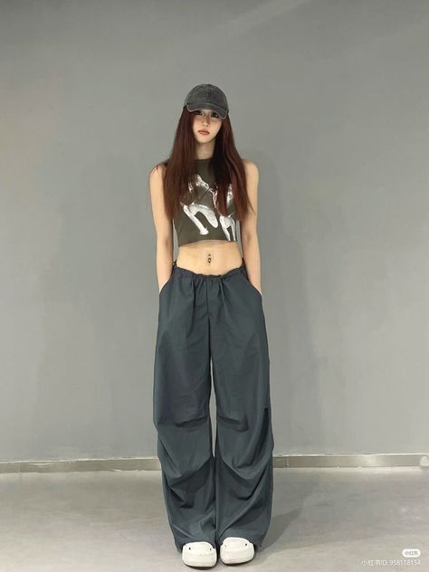 Street Dance Outfit Hip Hop, Dance Outfits Practice Hip Hop, Outfits For Dance Practice, Korean Dance Practice Outfit, Dance Outfits Practice Casual, Dance Clothes Hip Hop, Dance Practice Outfits Ideas, Korean Dance Outfit, Street Dance Outfit