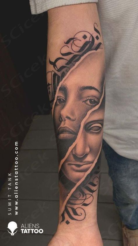 Take a look at this Super Stunning Double Exposure Hyper-Realistic Tattoo done by Sumit Tank (@sumit.tank.857) at Aliens Tattoo India DM us NOW to book your appointments with Sumit Tank at Aliens Tattoo India  ... daha fazla Realistic Tattoo Design Ideas, Double Exposure Tattoo, Realistic Tattoo Ideas, Tato Realis, Realistic Tattoo Design, India Tattoo, Tato 3d, Aliens Tattoo, Tattoo Design For Hand