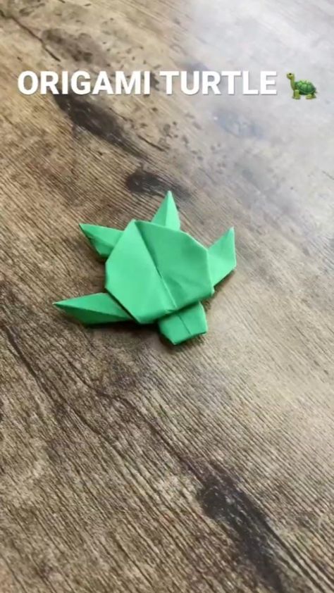 Paper Craftz | Turtle 🐢 Paper Art 🎭 | Instagram Origami Turtle, Creative Origami, Paper Wall Art, Paper Folding, Art Instagram, Paper Art, Origami, Wall Art, Wall