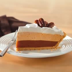 Triple-Layer Pumpkin Spice Pie Pumpkin Spice Pie, Coconut Dessert, Pumpkin Pudding, Pudding Pies, Brownie Desserts, Everything Pumpkin, Pumpkin Everything, Oreo Dessert, Kraft Recipes