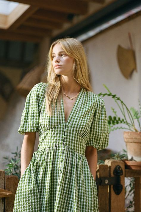 Green Gingham Dress, Single Dress, Midi Dress Green, Puff Sleeve Midi Dress, Green Gingham, Checkered Dress, Pretty Fabric, Green Midi Dress, Dress Shapes