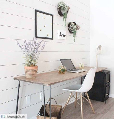 Farmhouse Office Space, Hairpin Desk, Hairpin Leg Desk, Modern Farmhouse Office, Hairpin Legs Diy, Industrial Style Office, Diy Office Desk, Furniture Build, File Cabinet Makeover