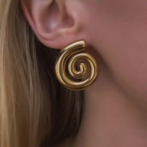 🌀 New Spiral Earrings 🌀 Availabile in Gold and Silver ✨ Jewellery Photo, Spiral Earrings, Sapphire Jewelry, Earrings Gold, Photo Jewelry, Gold And Silver, Jewelry Shop, Gold Earrings, Sapphire