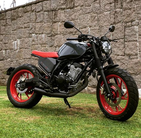 Honda Twister CB250 >>0KM>> BY #MachineDevelopmentCo                  @MachineDevelopmentCo   Curitiba-Brasil Honda Sabre, Scrambler Moto, Cb 250 Twister, Thunder Design, Twister 250, Cb 300, Honda Cbx, Moto Custom, Cafe Racing