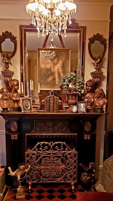 Victorian Mantel Decorating Ideas, Academic Decor, Den Interiors, Victorian Parlor, Glamour Decor, Victorian Table, Victorian Home Decor, Home Decor Aesthetic, Apartment Makeover