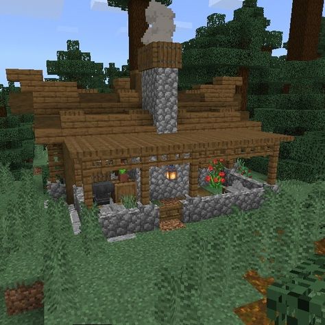 A simple starter house in the tundra biome. Minecraft Houses Spruce Forest, Minecraft Tundra House, Spruce Starter House, Spruce House Minecraft, Starter House Minecraft, Tundra Biome, Mega Base, Case Minecraft, Starter House