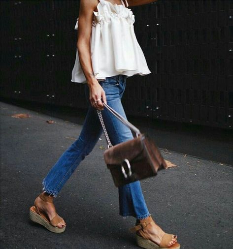 Espadrilles Outfit, Wedges Outfit, Mode Shoes, Look Formal, Mode Casual, Cooler Look, Mode Inspo, Inspiration Mode, Fashion Mode