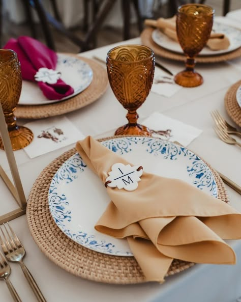 Talavera Table Setting, Minimalist Mexican Wedding, Mexico Wedding Color Palette, Talavera Table, Talavera Wedding, Mexican Wedding Invitations, Blue Talavera, Blue And White Tile, Mexico Wedding Venue