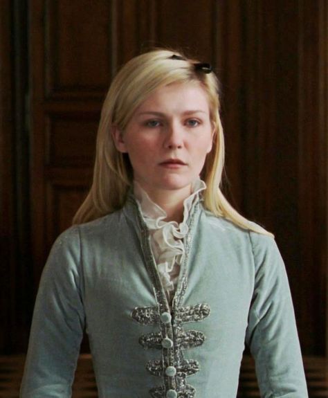 Kirsten Dunst Marie Antoinette, Marie Antoinette Hair, Marie Antoinette Movie, Marie Antoinette Costume, Marie Antoinette 2006, Princess Core, Sofia Coppola, Kirsten Dunst, Sewing Design