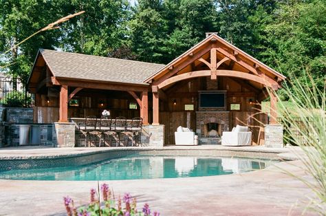 Timber Frame Pool House, A Frame Pool House, Pool House Outdoor Kitchen, Pool House Interior Design, Pool Pavilion Ideas, Modern Pool House Design, Interior Design Beach House, Pool House Interior, Interior Design Beach