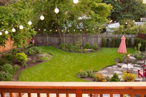 Privacy Fence Landscaping, Fence Trees, Patio Grande, Landscaping Backyard, Patio Pergola, Big Backyard, Backyard Privacy, Easy Backyard, Fence Landscaping