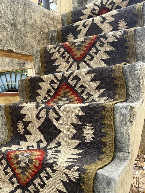 JaipurHandCraftsShop - Etsy Rug For Stairs, Bedside Runner Rug, Bedside Runner, Rustic Hallway, Rug For Entryway, Modern Kilim Rug, Indian Rug, Ethnic Motifs, Jute Rugs