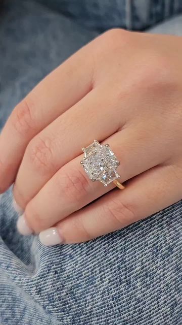 Engagement Rings Gallery on Instagram: "Can`t stop looking at it! 💍 ✨⁠
⁠
⁠
Ring @michaelarthurdiamonds" Rings For Chubby Fingers Diamond, Engagement Rings For Chubby Fingers, Engagement Rings, Instagram