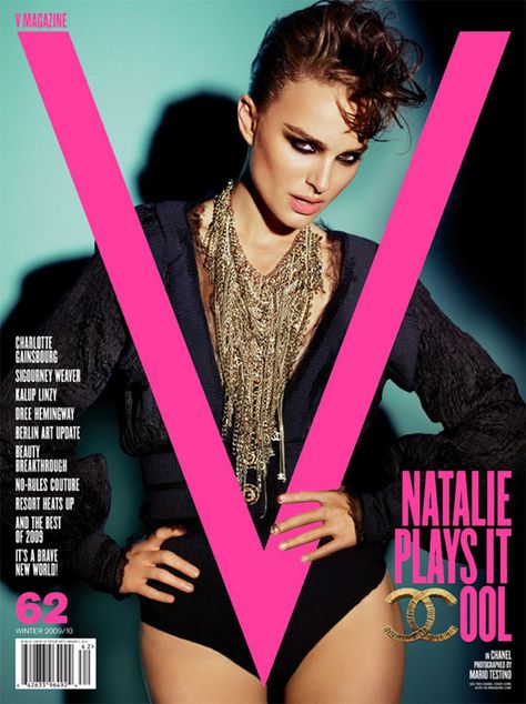 Natalie Portman. V Magazine. 2009. Mario Testino Celebrity Magazines, Charlotte Gainsbourg, Mario Testino, Magazine Cover Design, V Magazine, Fashion Cover, Music Magazines, Natalie Portman, Vogue Magazine