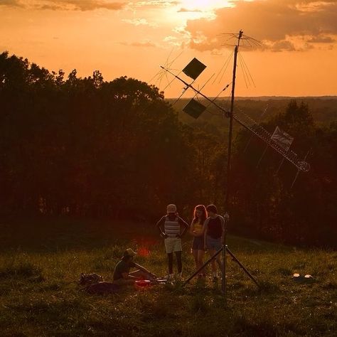 Summer Camp Aesthetic, 80’s Aesthetic, Stranger Things Halloween, Stranger Things Season 3, Small Town Life, Stranger Things Have Happened, 80s Vibes, 80s Aesthetic, Stranger Things Aesthetic