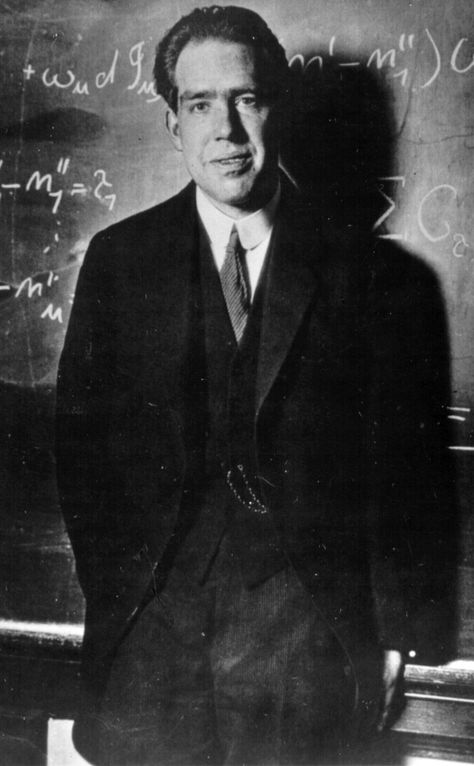 NiELS BOHR Niels Bohr, Kingdom Of Denmark, Historical Photos, 16th Century, Middle Ages, School Year, Denmark, Physics, My Love