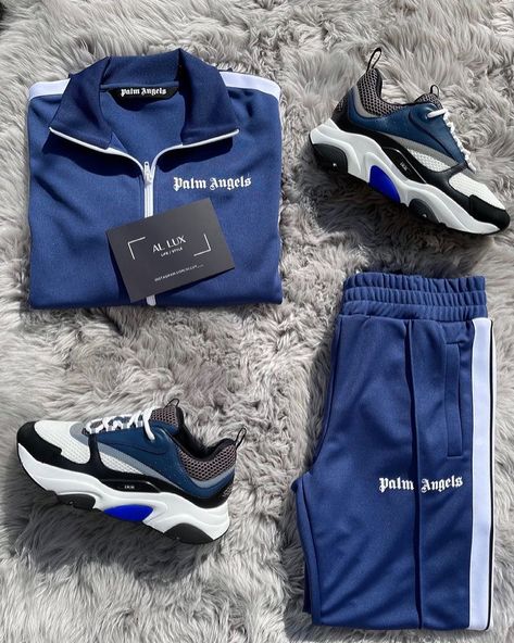 Streetwear Outfits For Men, Dior Men Outfit, Designer Outfits Men, Dior Tracksuit, Drippy Tracksuit, Blue Fitted Streetwear Sets, Dior Hoodie Men, Dior Sweatshirt Men, Dior B22