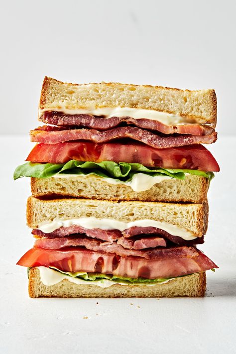 The BLT sandwich: You know it, you love it, but you haven’t truly experienced it until you try homemade. Look no further, we’ve got the best BLT recipe for you. Sandwich Photography, Best Blt, Blt Sandwich Recipes, Blt Recipe, Fresh Dinner Ideas, Perfect Blt, Deli Style Sandwiches, Blt Recipes, Stomach Rumbling